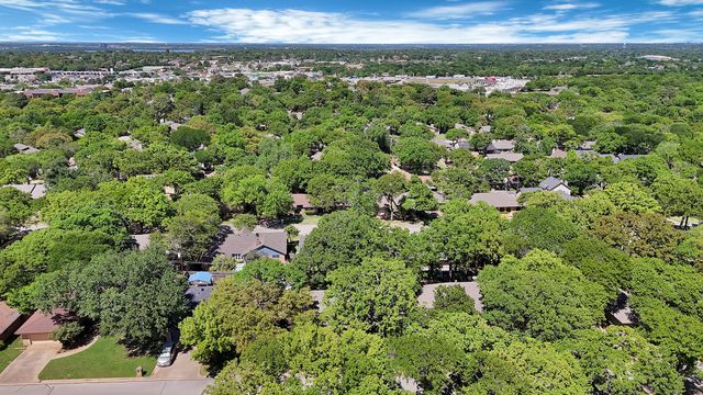 5715 Trail Crest Drive, Arlington, TX 76017