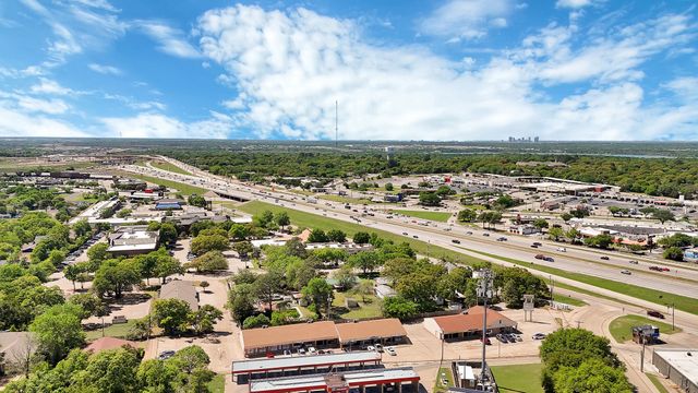 5715 Trail Crest Drive, Arlington, TX 76017
