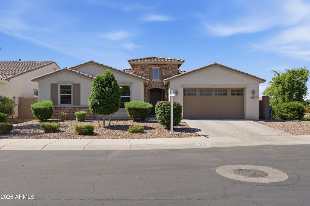 3627 E BLUE SPRUCE Lane, Gilbert, AZ 85298 — photo 4