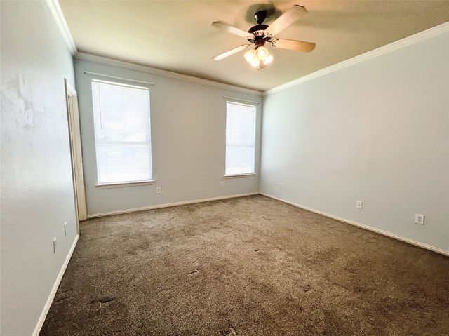 552 Kerry Street, Crowley, TX 76036