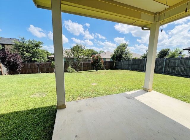 552 Kerry Street, Crowley, TX 76036