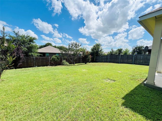 552 Kerry Street, Crowley, TX 76036