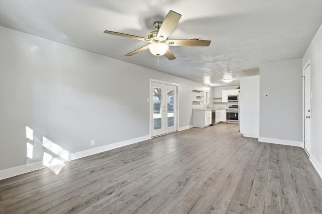 1204 Crestview Drive, Hurst, TX 76053