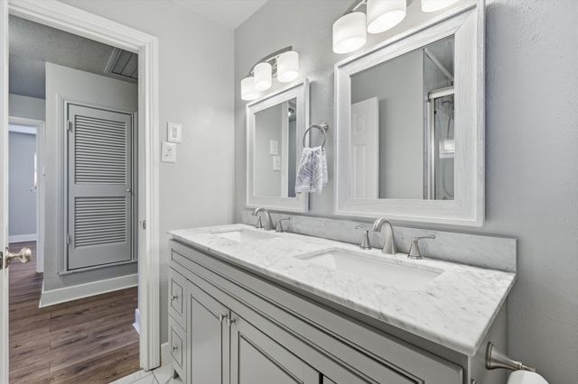 1204 Crestview Drive, Hurst, TX 76053