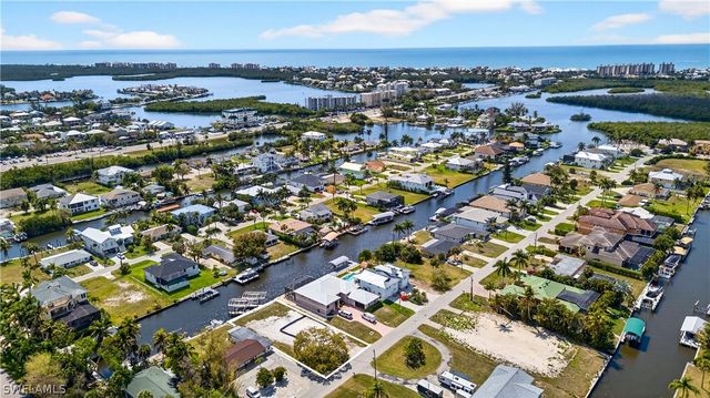 4815 Esplanade ST, Bonita Springs, FL 34134