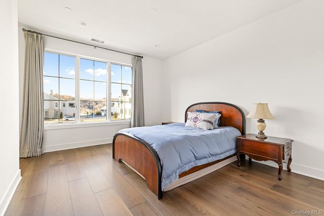 26 Wallace Way, Chappaqua, NY 10514