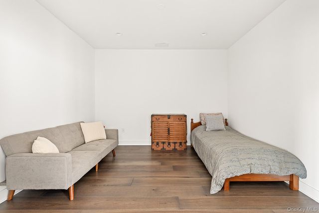 26 Wallace Way, Chappaqua, NY 10514