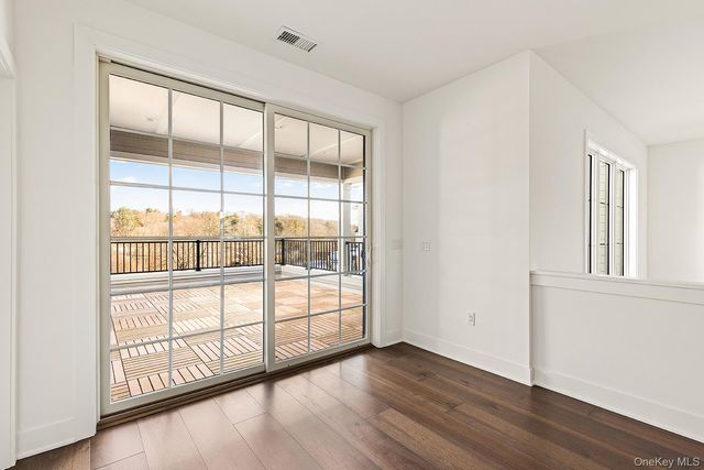 26 Wallace Way, Chappaqua, NY 10514