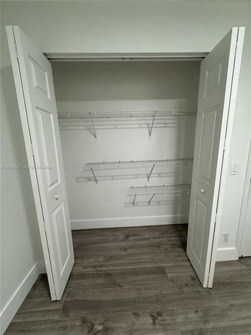 4136 Pine Ridge Ln, Weston, FL 33331