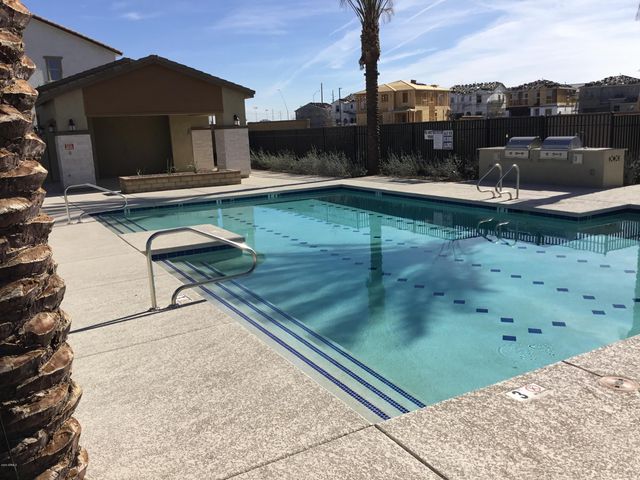 715 N Sparrow Drive, Gilbert, AZ 85234
