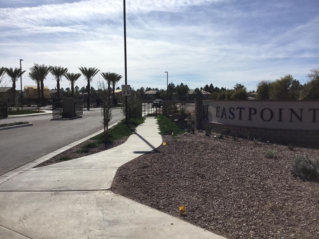 715 N Sparrow Drive, Gilbert, AZ 85234