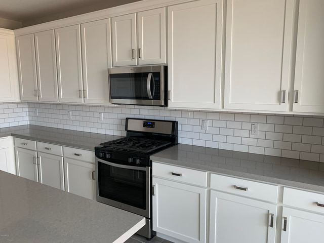 715 N Sparrow Drive, Gilbert, AZ 85234