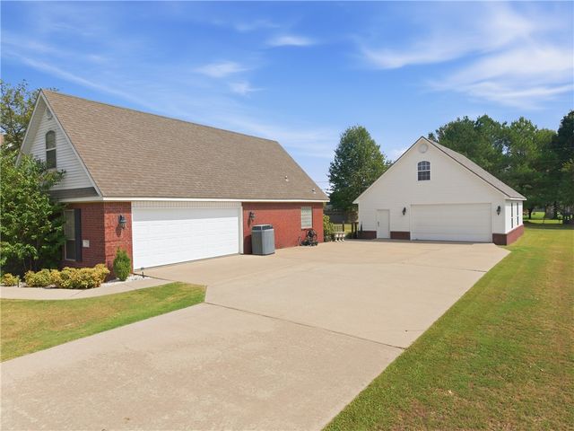 226 Fredonia Street, Elm Springs, AR 72762