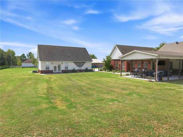 226 Fredonia Street, Elm Springs, AR 72762