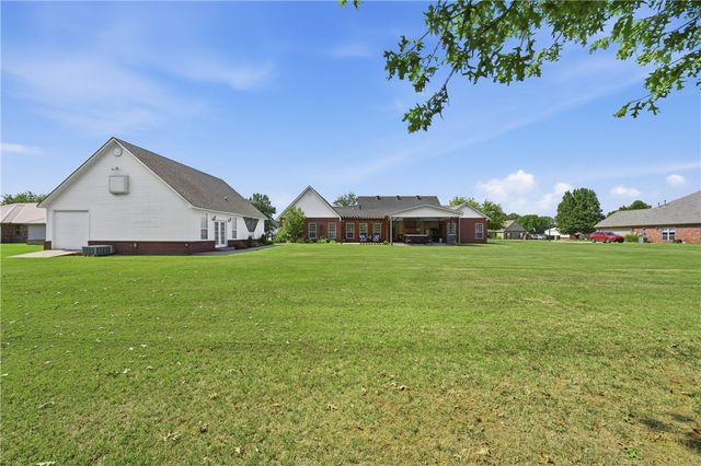 226 Fredonia Street, Elm Springs, AR 72762