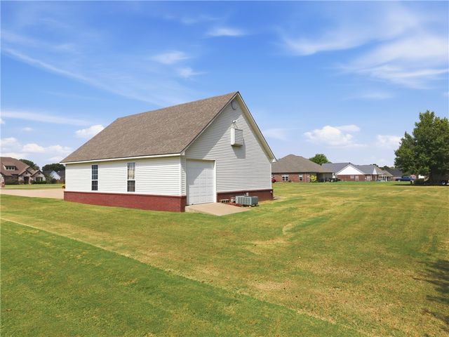 226 Fredonia Street, Elm Springs, AR 72762