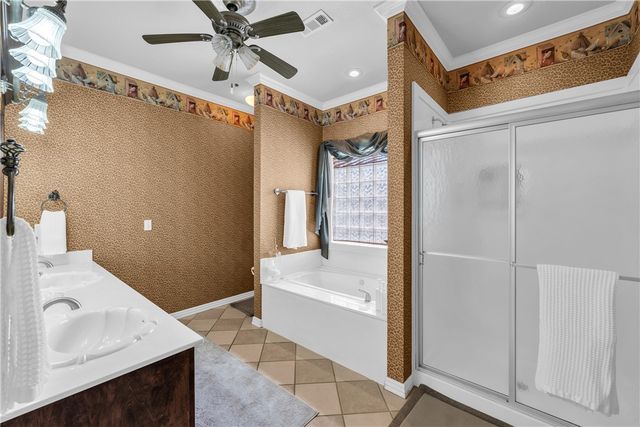 226 Fredonia Street, Elm Springs, AR 72762