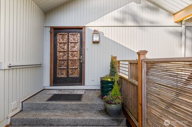 3155 Fox Spit Road, Langley, WA 98260