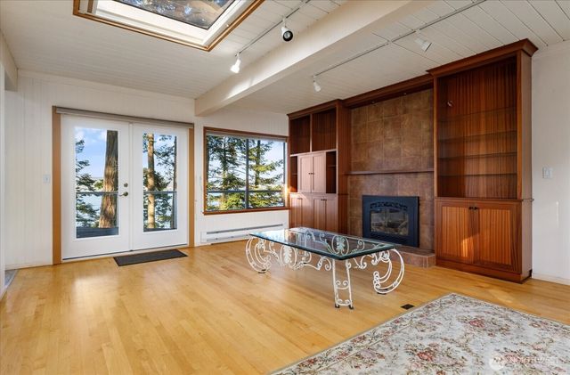 3155 Fox Spit Road, Langley, WA 98260