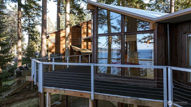 3155 Fox Spit Road, Langley, WA 98260