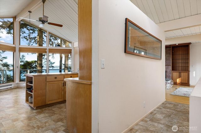 3155 Fox Spit Road, Langley, WA 98260