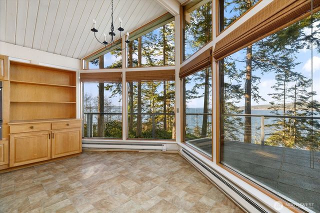 3155 Fox Spit Road, Langley, WA 98260