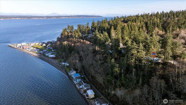 3155 Fox Spit Road, Langley, WA 98260
