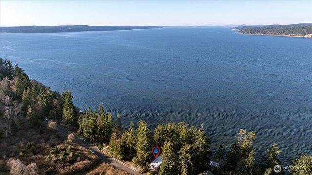 3155 Fox Spit Road, Langley, WA 98260