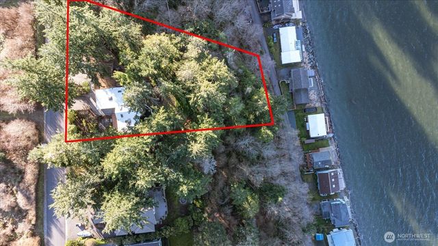 3155 Fox Spit Road, Langley, WA 98260