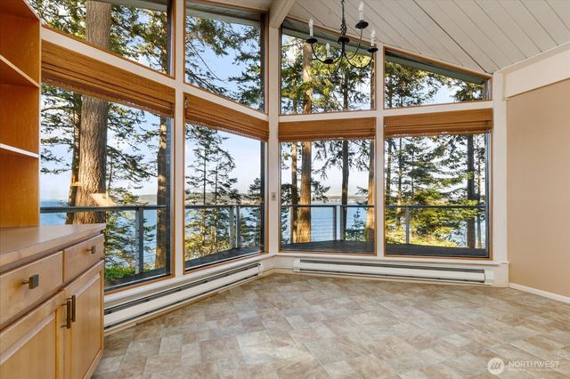 3155 Fox Spit Road, Langley, WA 98260