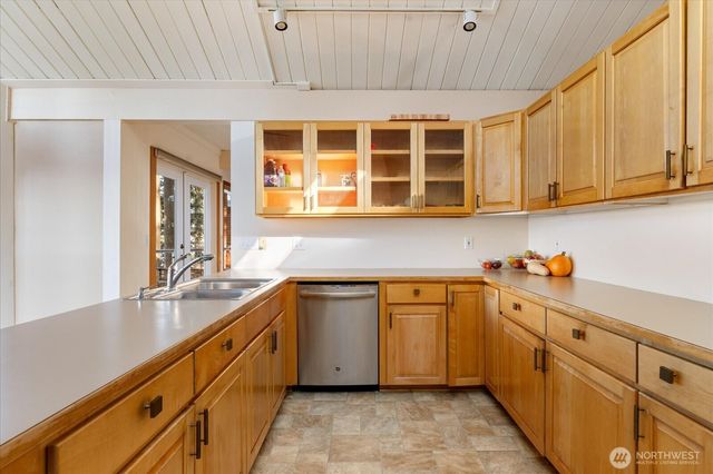 3155 Fox Spit Road, Langley, WA 98260