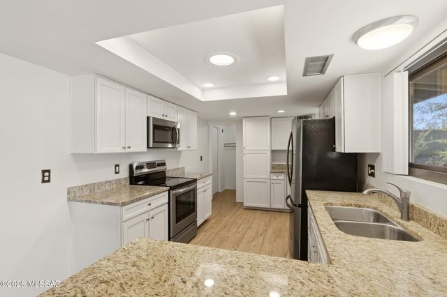9141 E Indian Canyon Road, Tucson, AZ 85749