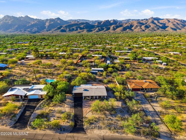 9141 E Indian Canyon Road, Tucson, AZ 85749