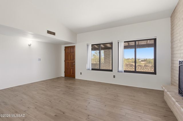 9141 E Indian Canyon Road, Tucson, AZ 85749