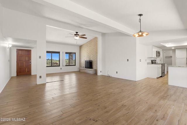 9141 E Indian Canyon Road, Tucson, AZ 85749