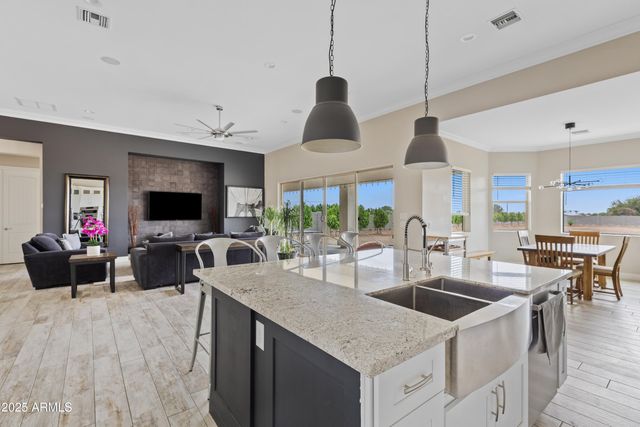 18020 E INDIANA Avenue, Queen Creek, AZ 85142