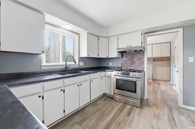 2914 Glenwood Avenue, Fort Wayne, IN 46805