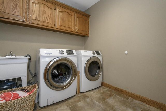 S90W27045 Norway DRIVE, Mukwonago, WI 53149