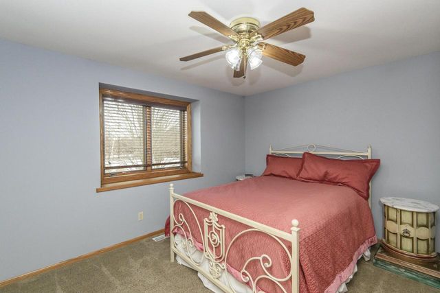 S90W27045 Norway DRIVE, Mukwonago, WI 53149