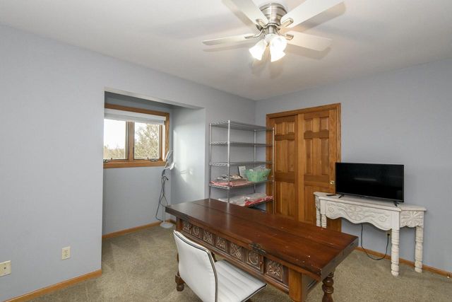 S90W27045 Norway DRIVE, Mukwonago, WI 53149