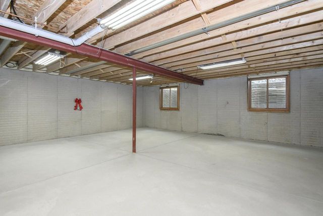 S90W27045 Norway DRIVE, Mukwonago, WI 53149