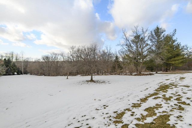 S90W27045 Norway DRIVE, Mukwonago, WI 53149