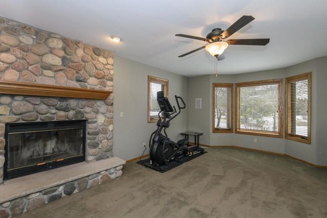 S90W27045 Norway DRIVE, Mukwonago, WI 53149
