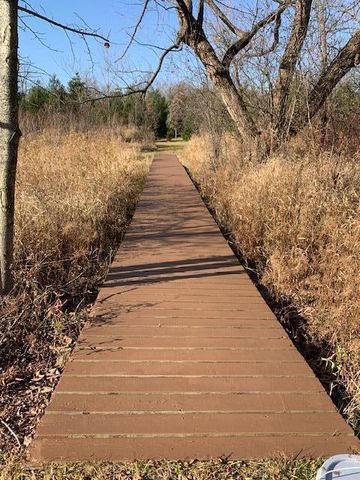 S90W27045 Norway DRIVE, Mukwonago, WI 53149