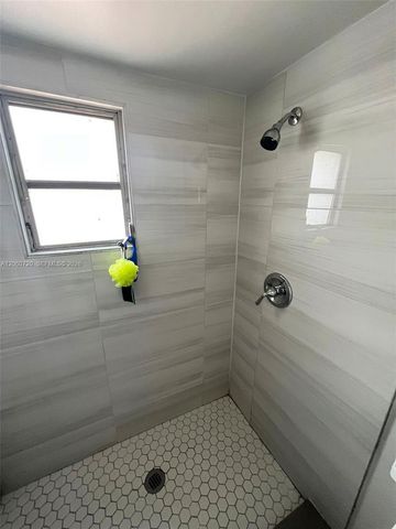 320 SW 4th Ave B, Miami, FL 33130