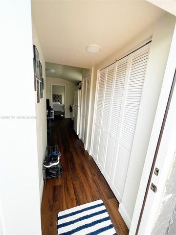 320 SW 4th Ave B, Miami, FL 33130