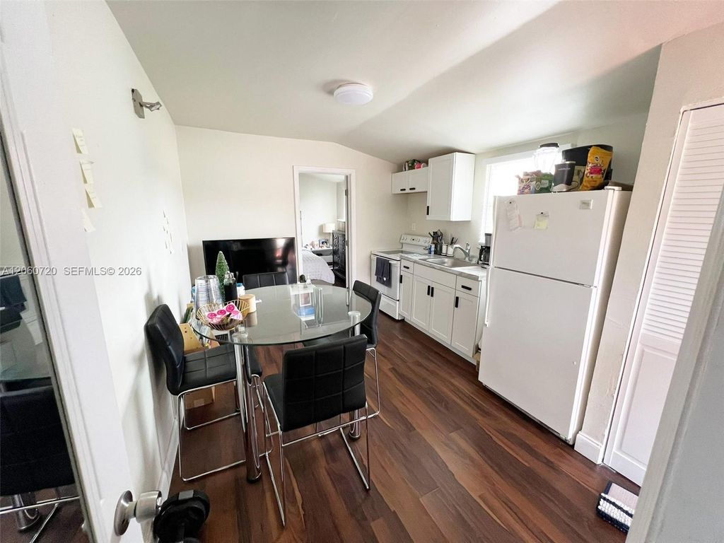 320 SW 4th Ave B, Miami, FL 33130