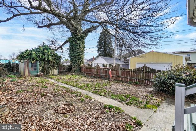 827 VIRGINIA AVE, York, PA 17403