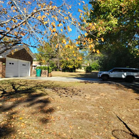 416 Pine Hill Road, Saint Matthews, SC 29135