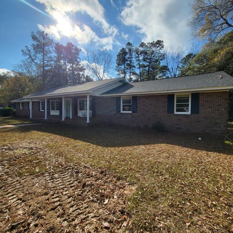 416 Pine Hill Road, Saint Matthews, SC 29135